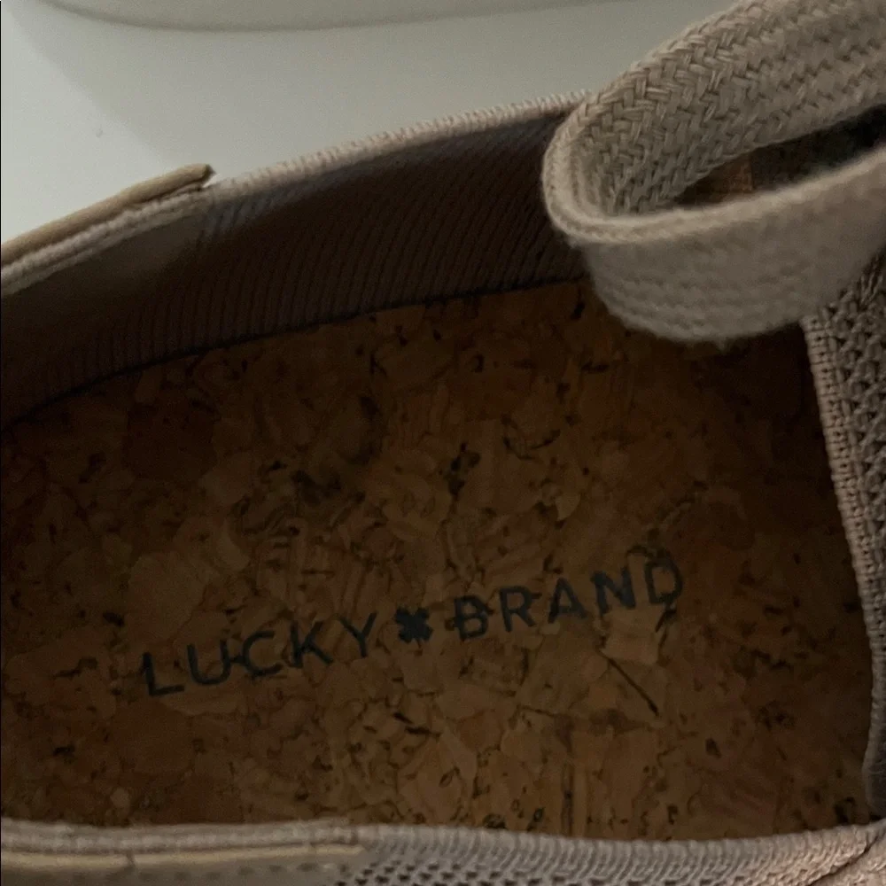 Lucky Brand Women Taupe Knit Lace-Up Sneakers Combine with‎ style and comfort